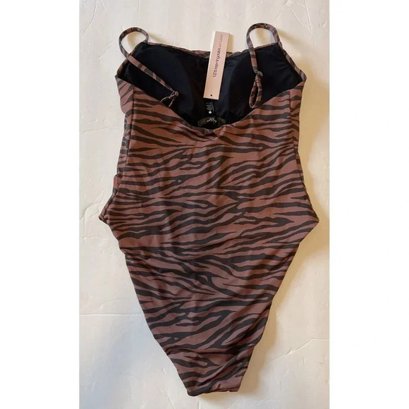 AQUA Swim Square Neck Tiger Printed One Piece Swimsuit Women’s Small NWT - Picture 4 of 5